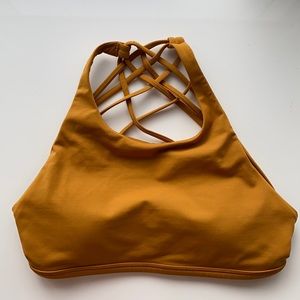 Lululemon halter free to be wild bra